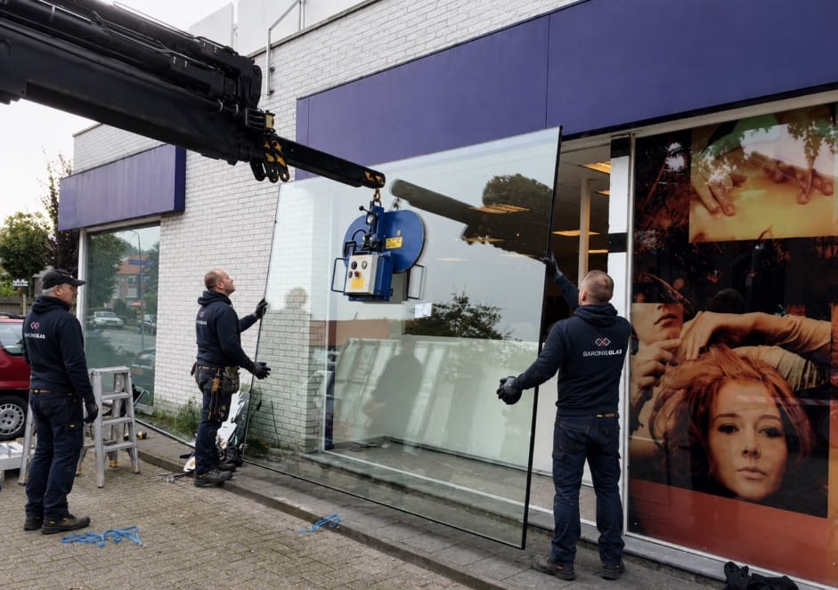 Glaszetter in Made glas